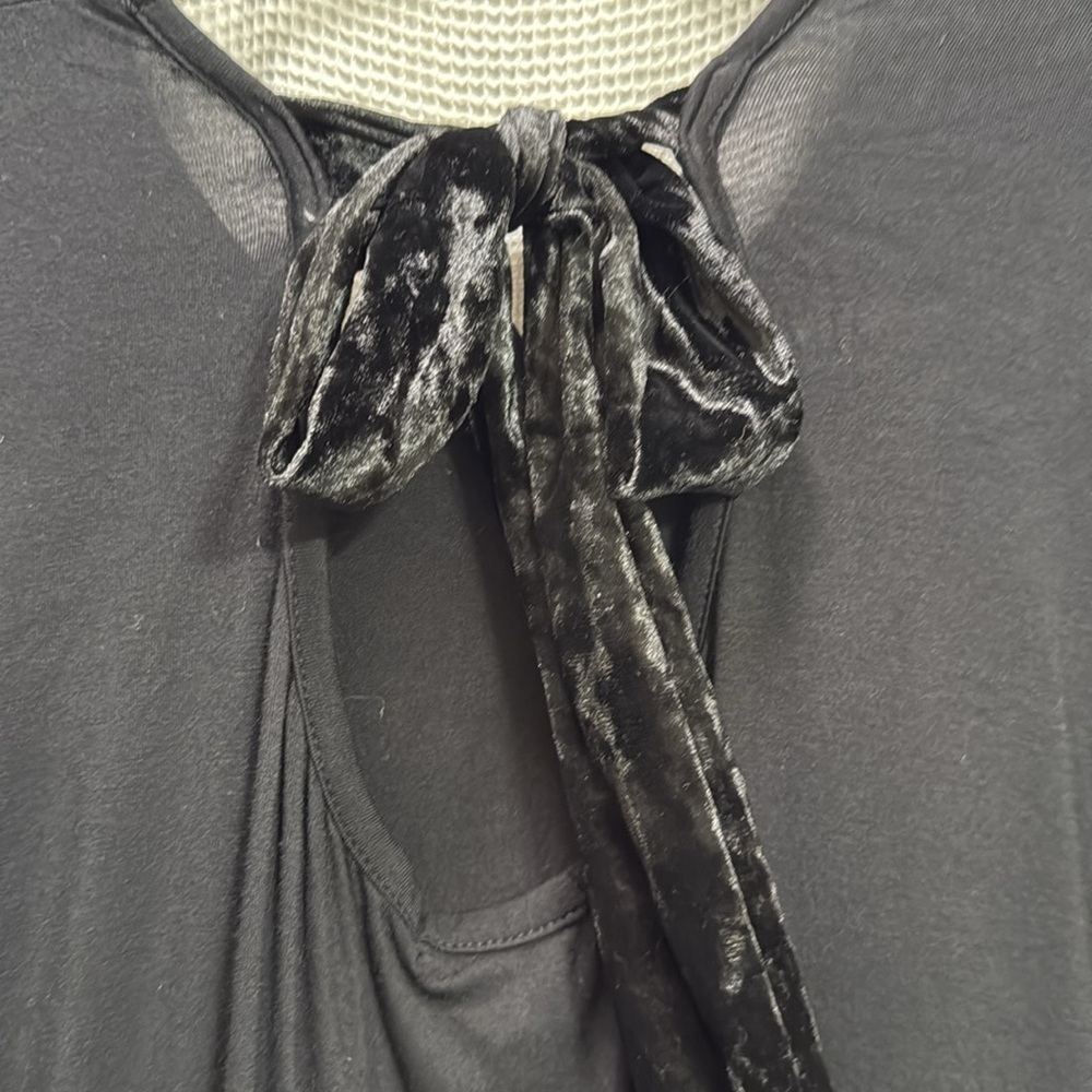 NEW Velvet trim Black Asymmetrical Tunic Top bow back SZ 1X holiday jersey knit - Picture 4 of 7